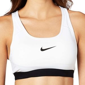 Nike Victory Padded Sports Bra